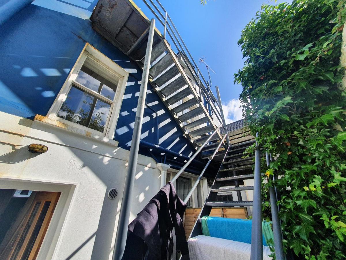 The Grapevine Hostel Dingle Exterior photo